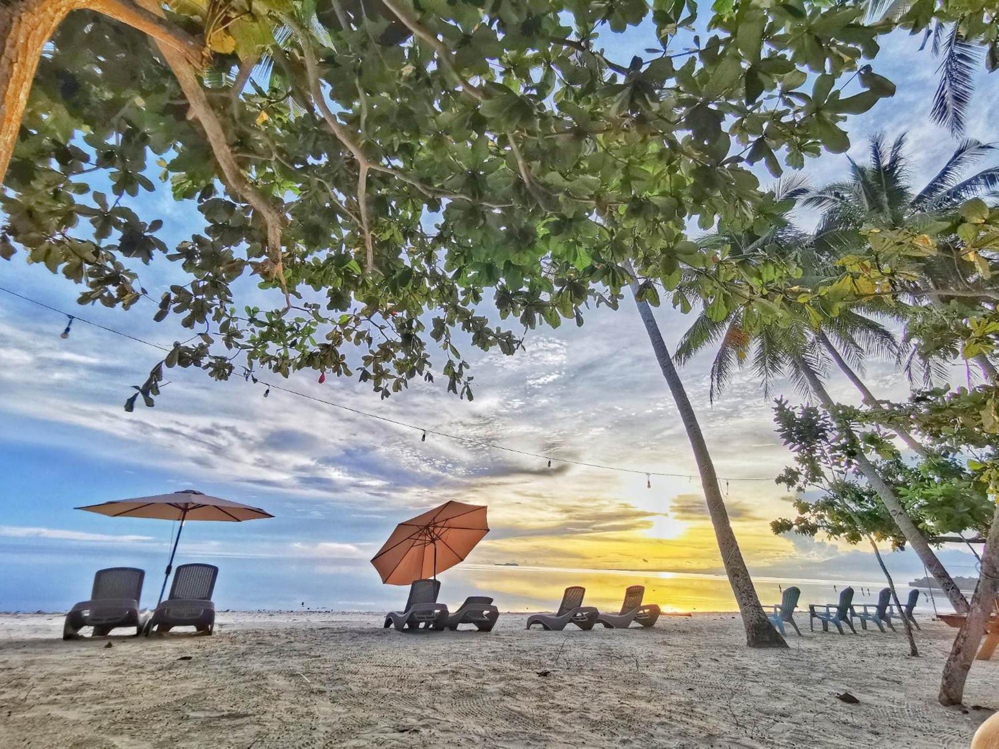 Siquijor Glamping Village San Juan  Esterno foto